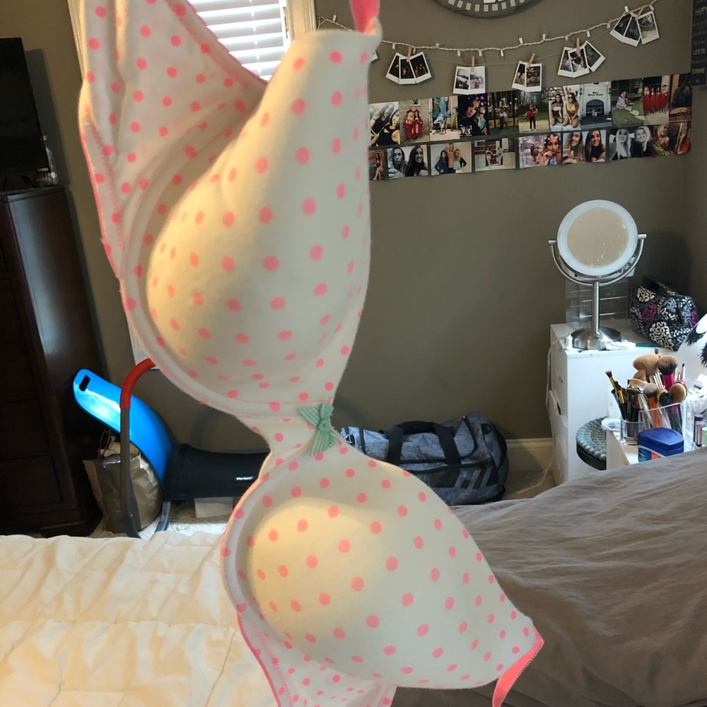Victoria’s secret bra